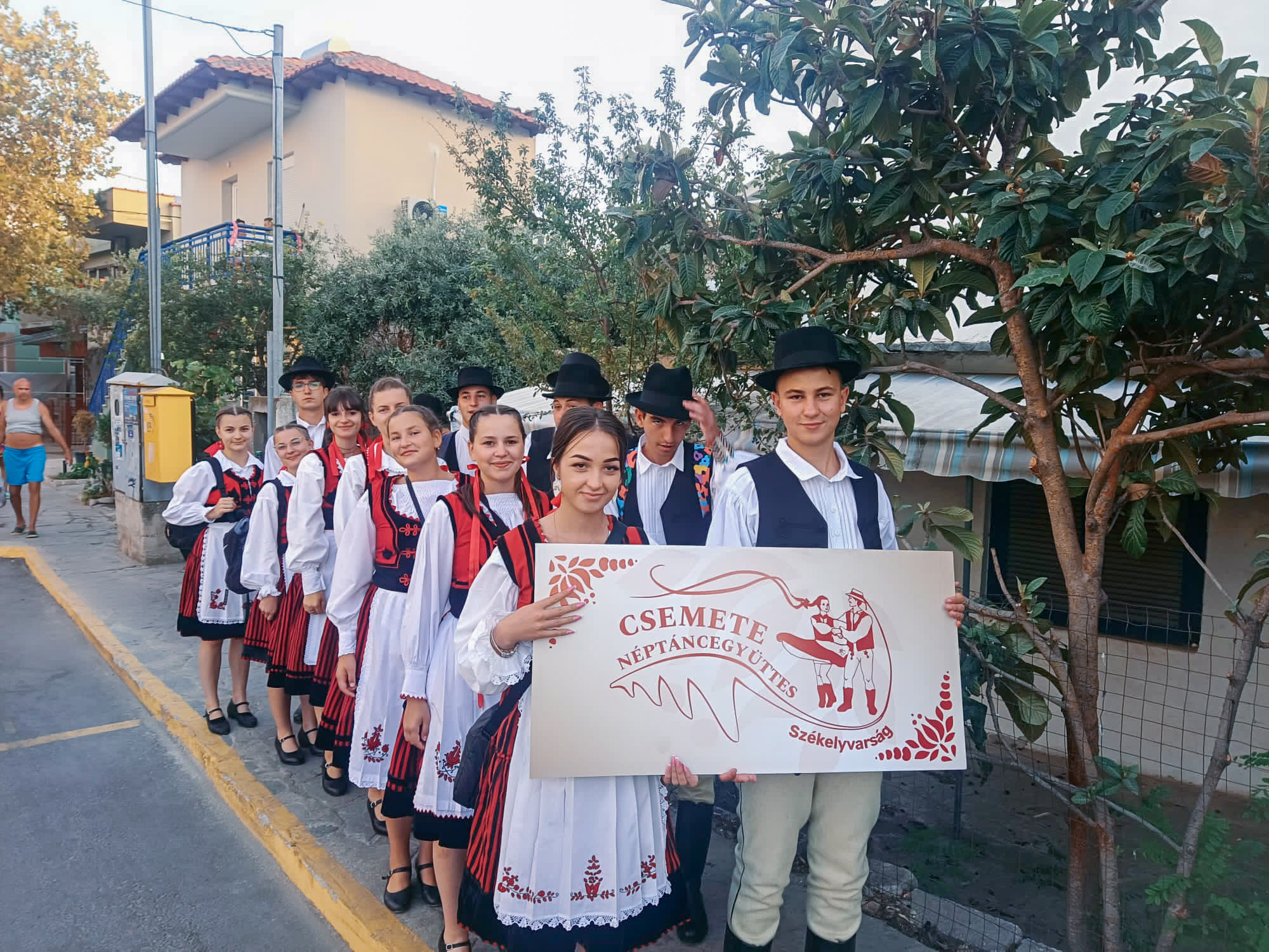 Csemete Néptánccsoport / Facebook